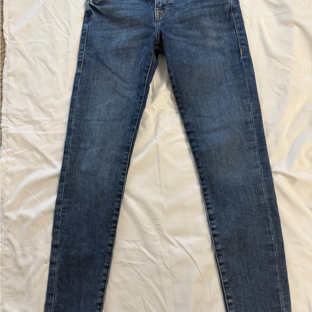 True Religion Women's Medium Blue Mid rise Super Skinny Jeans Size 25